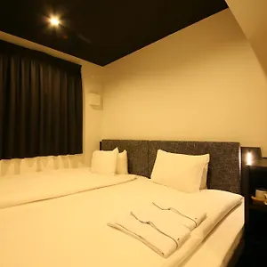 *** Hotel Trad Replay Giappone